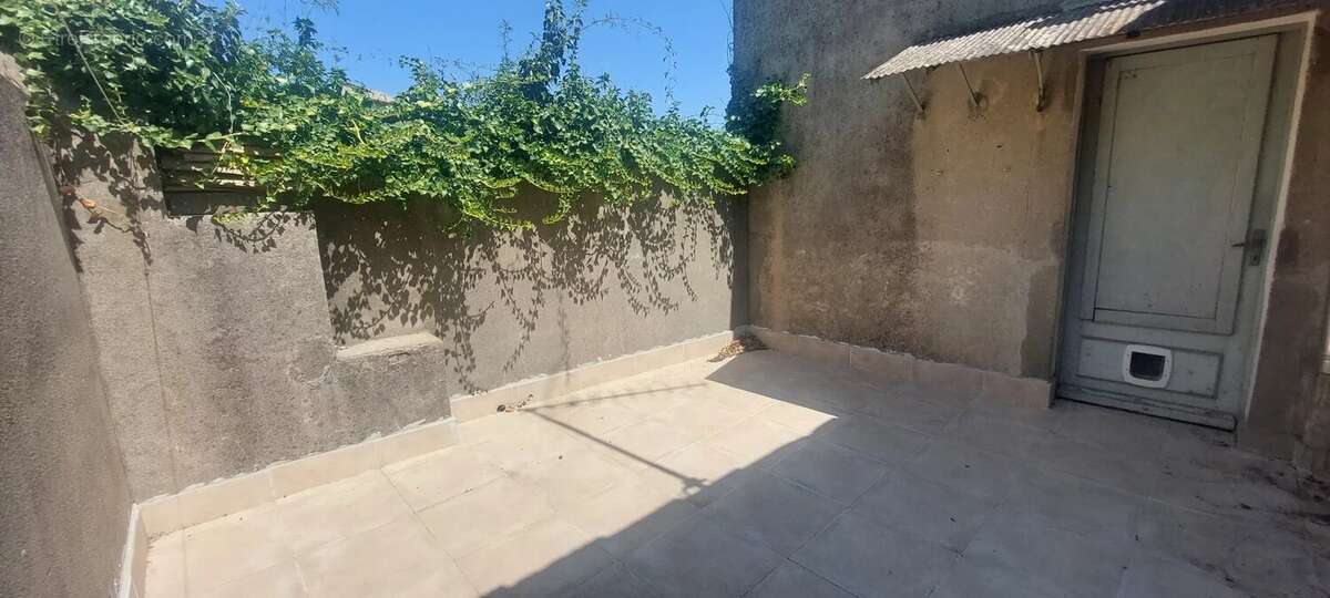 Maison de ville 92m² avec garage et studio - photo 2