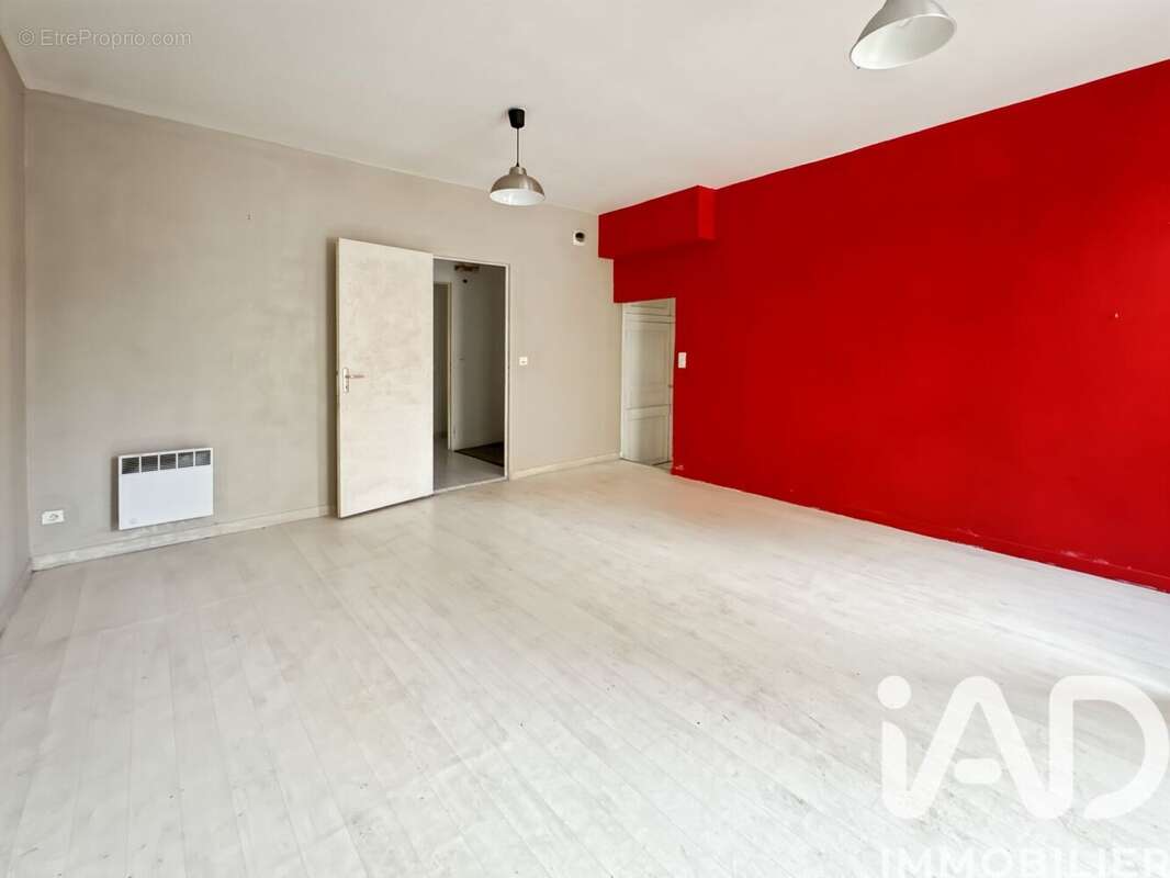 Appartement 158 m² à Chassy  - photo 9