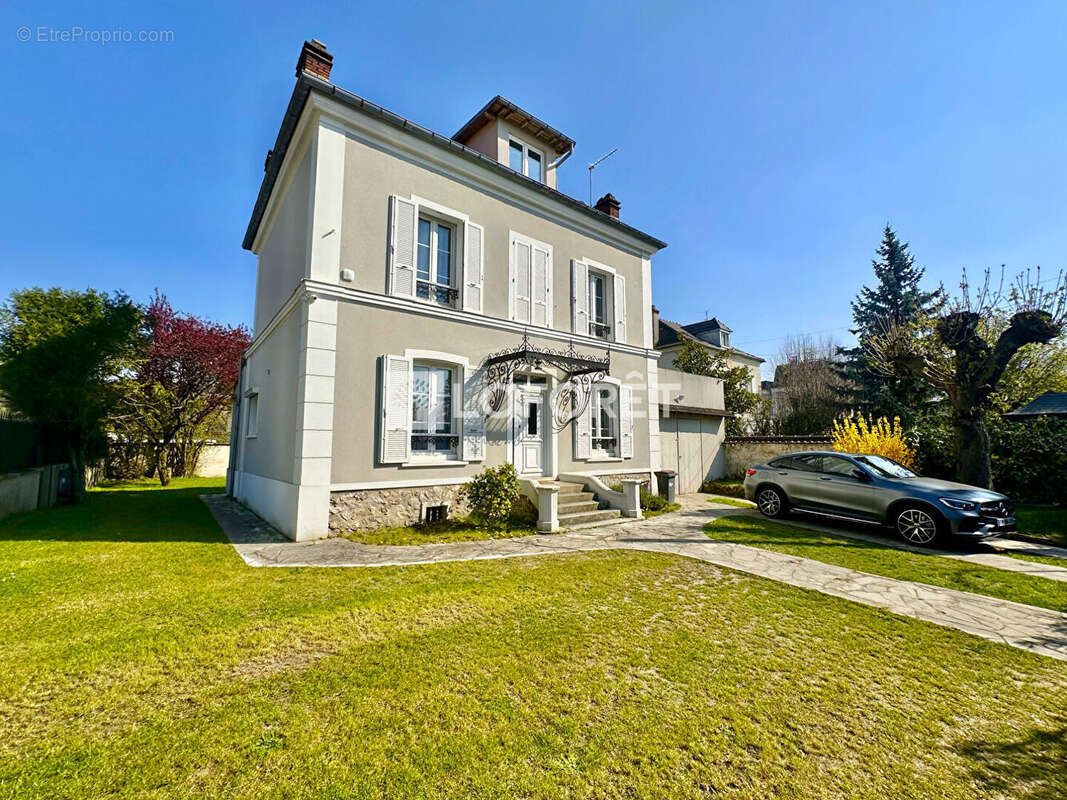 Maison à LE RAINCY