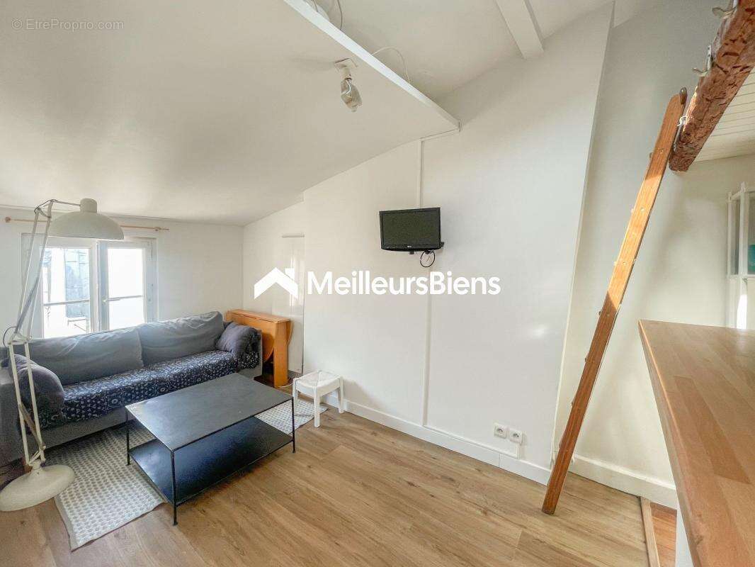 Appartement à PARIS-9E