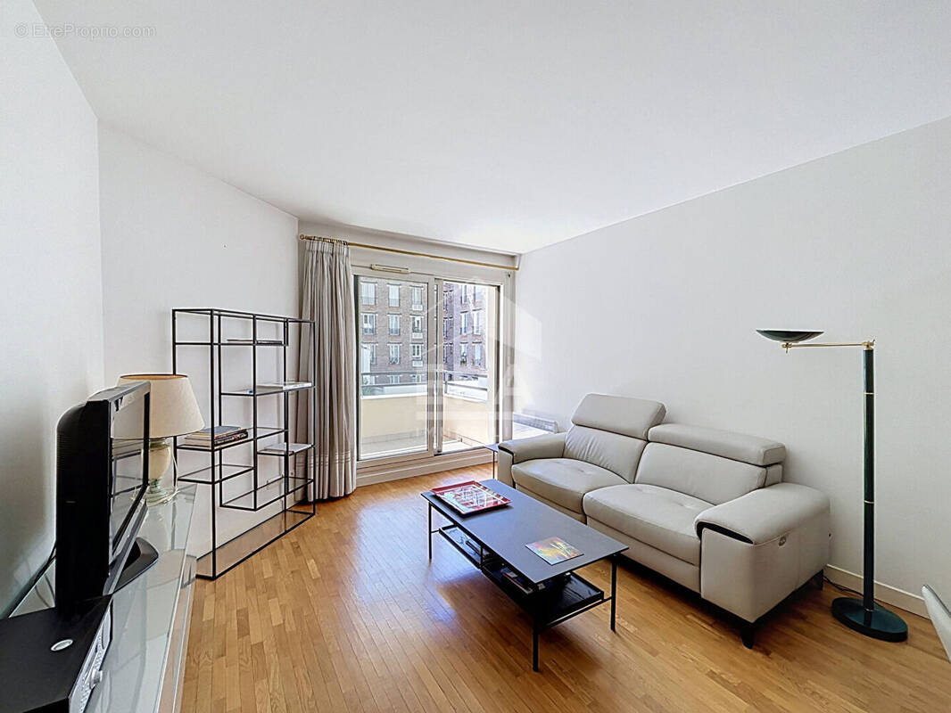 Appartement à LEVALLOIS-PERRET
