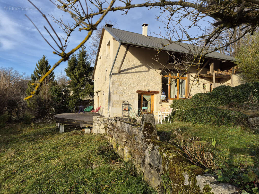 Maison à SUTRIEU