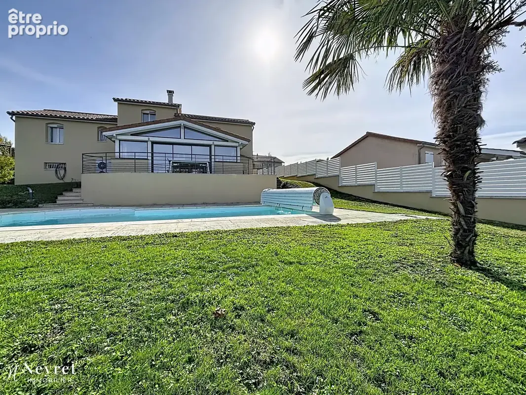 Maison 135 m2   Vue panoramique Lyon   Piscine   Terrain 1 000 m2   DPE B - photo 22
