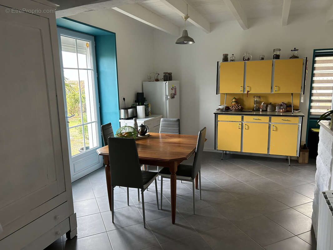 Maison à SAINT-HILAIRE-DES-LOGES