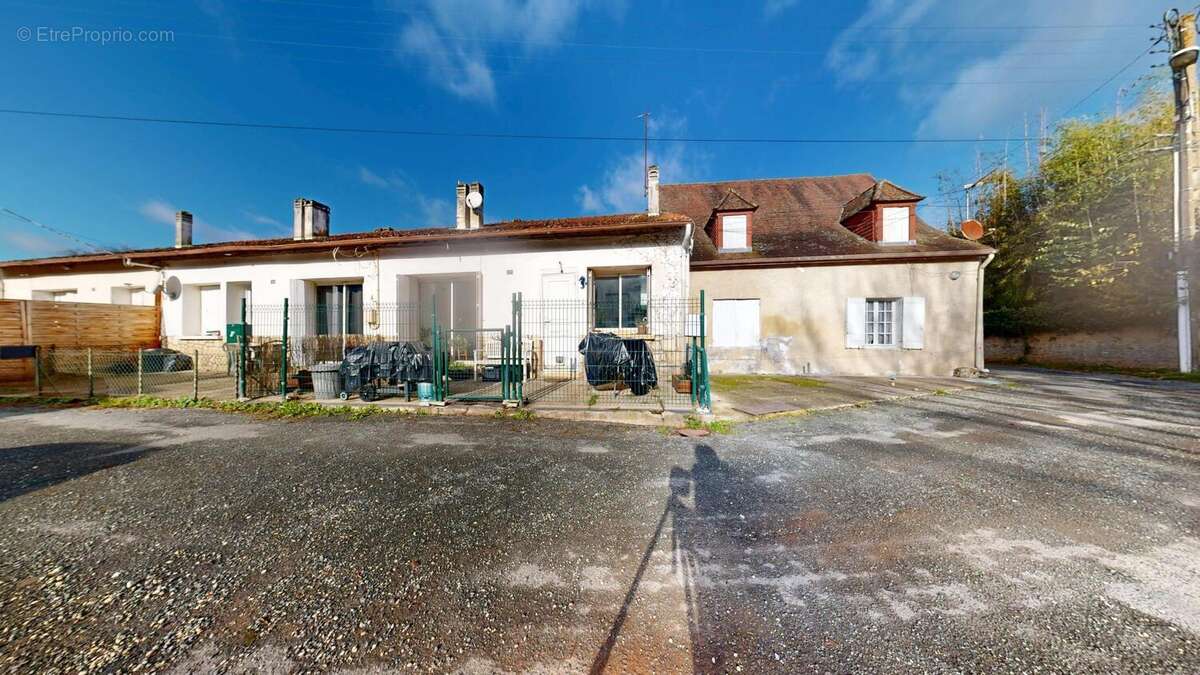 Photo 2 - Appartement à LE BUGUE