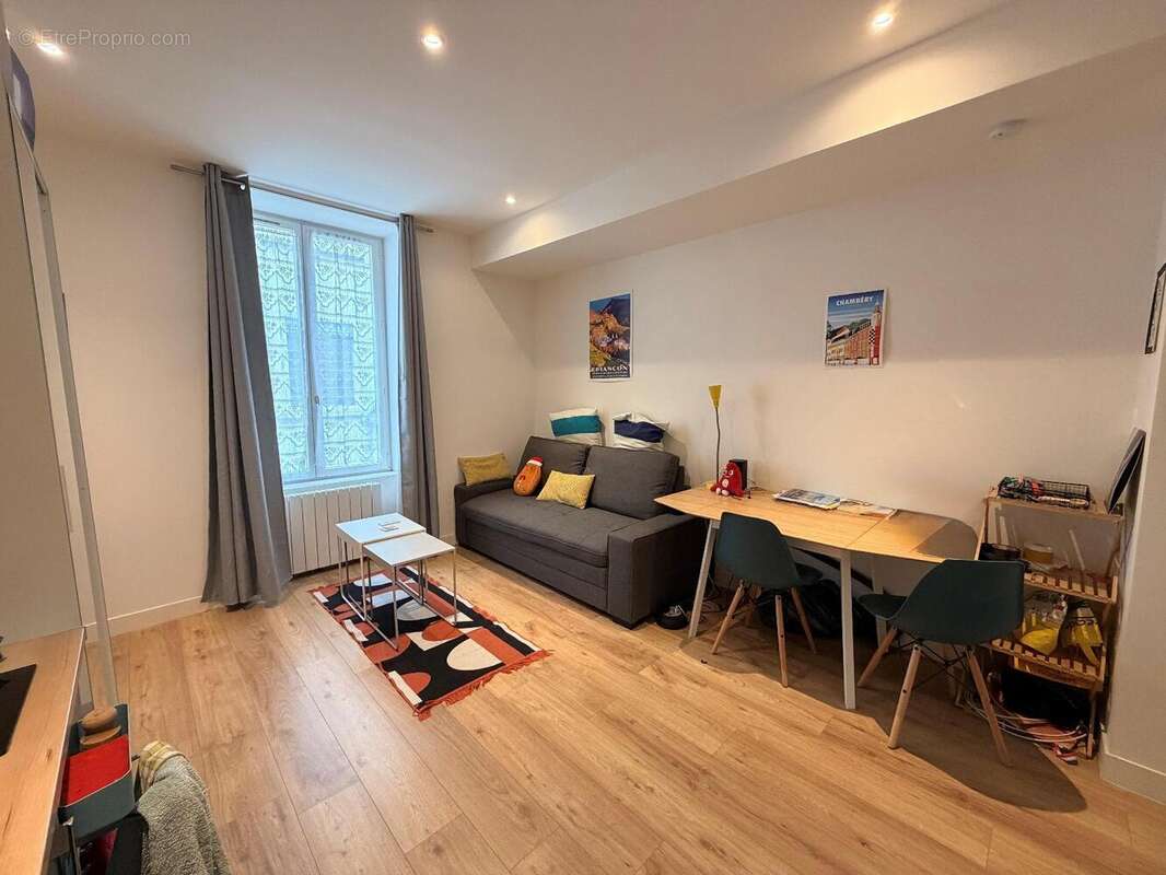   - Appartement à LYON-3E