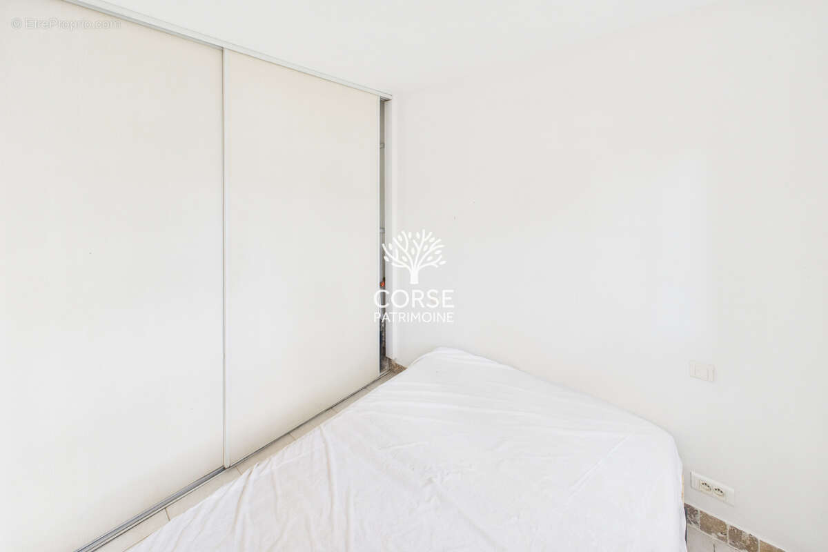 Maison mitoyenne à Porto-Vecchio - photo 9