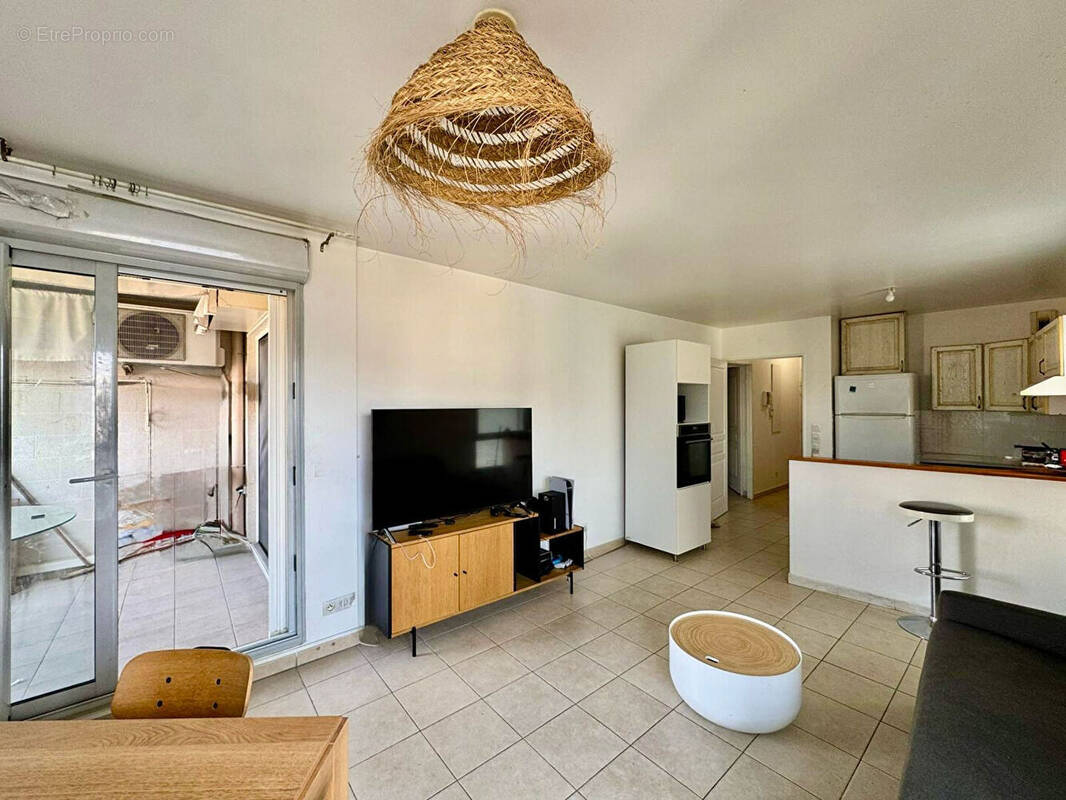 Appartement à MARSEILLE-2E