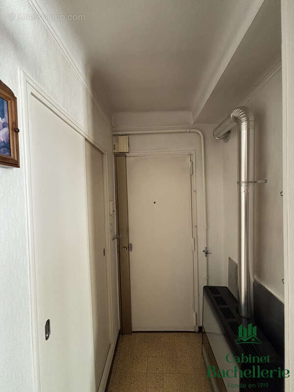 Appartement à MARSEILLE-4E