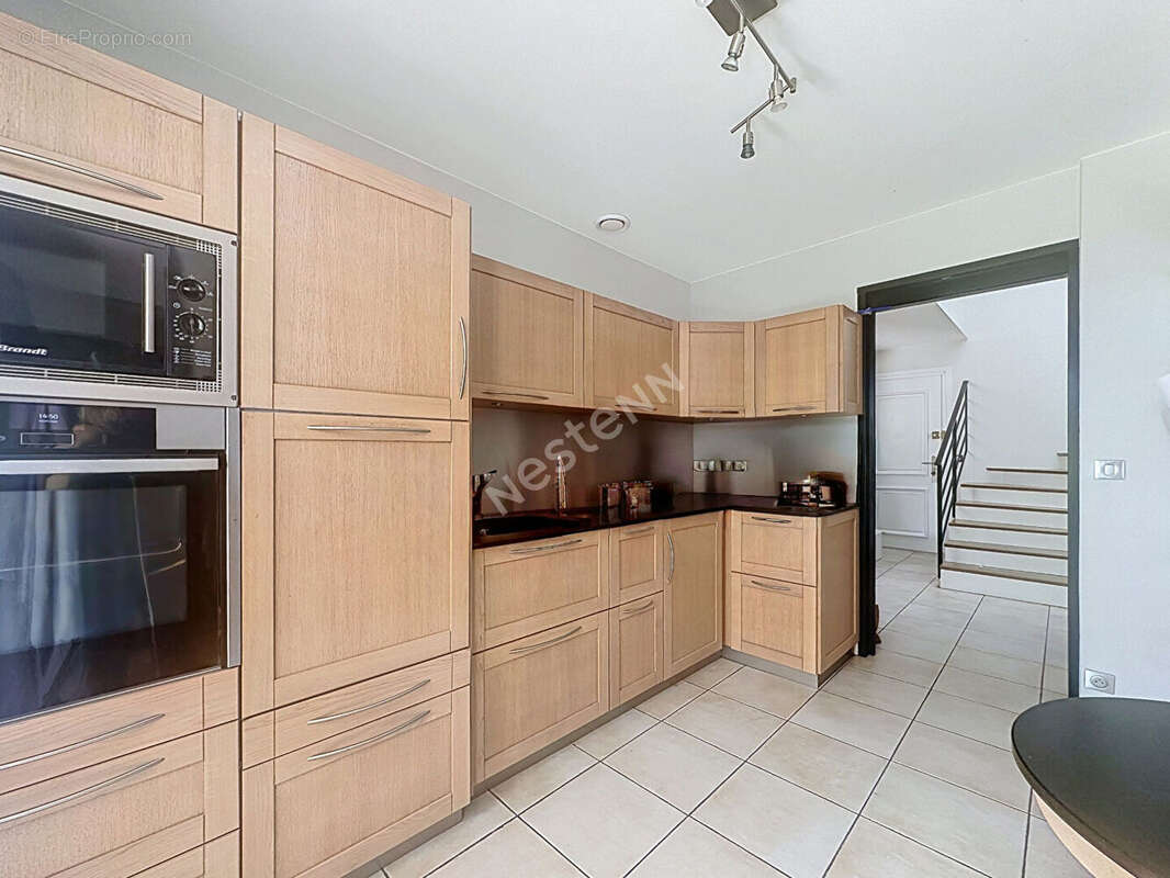 Nantes Eraudière - Maison 125m², 4 chambres, garage et jardin - photo 4