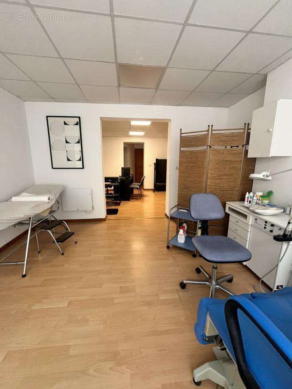 Caudry centre : immeuble mixte  – local 45m² + duplex  65m² - photo 4