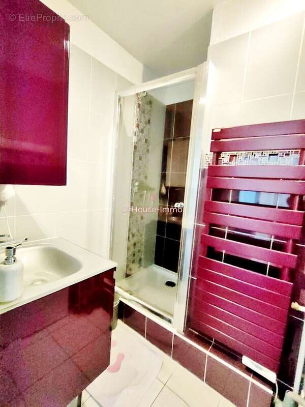Appartement à LE PERREUX-SUR-MARNE