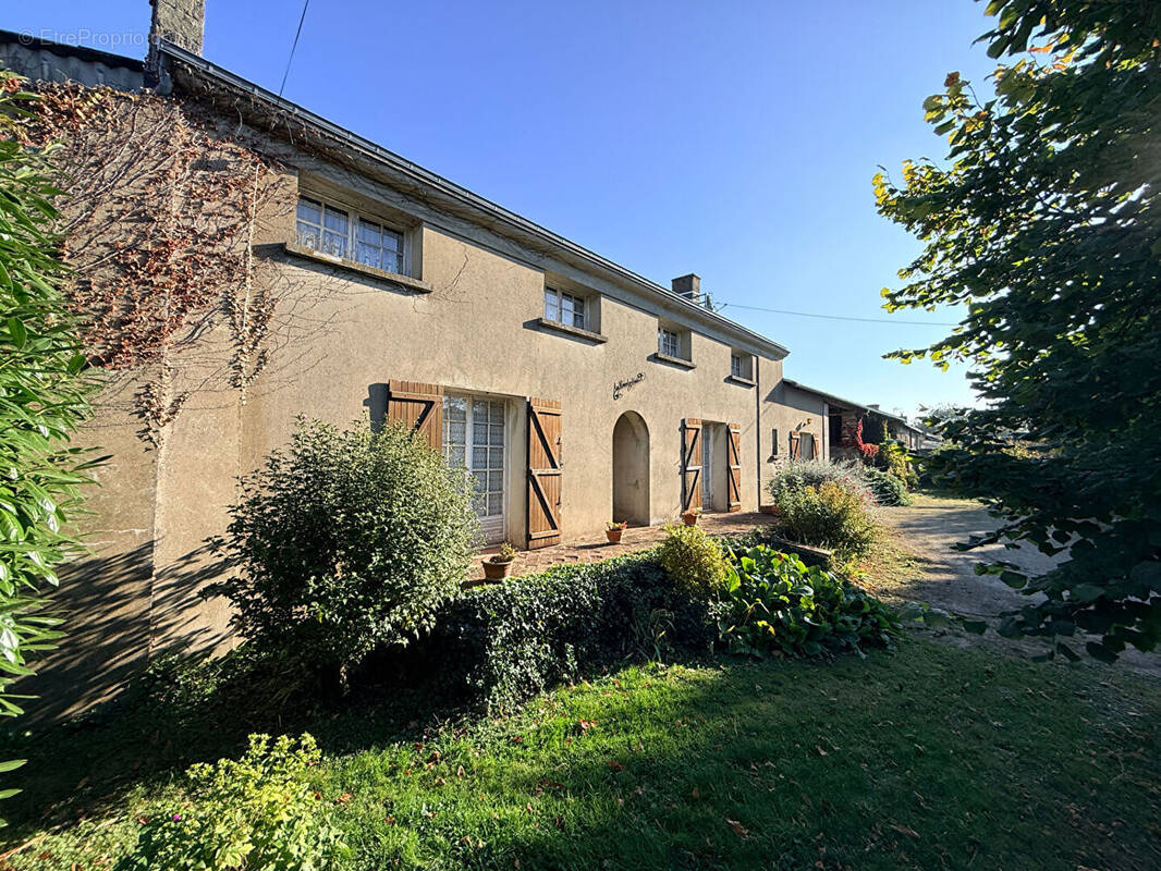 Maison à DOUE-LA-FONTAINE