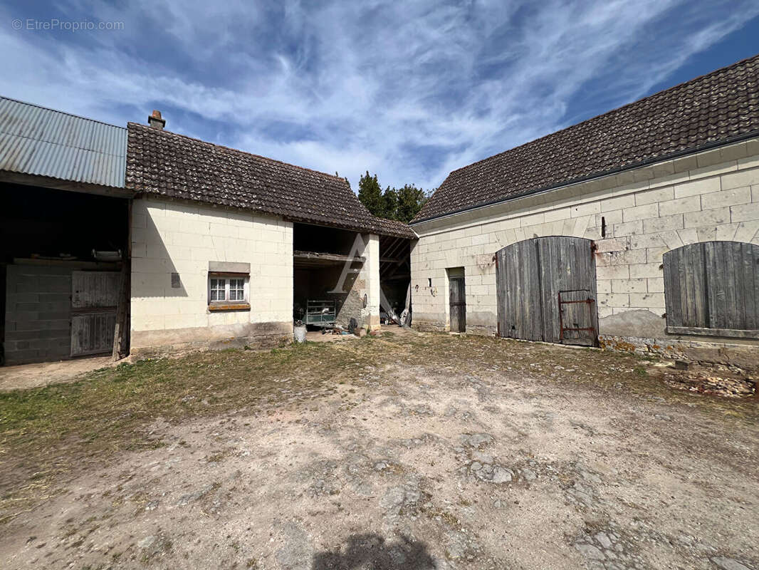 Maison à FAVEROLLES-SUR-CHER