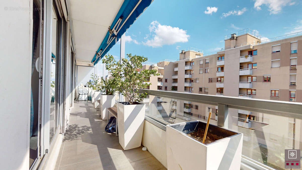 Appartement à LYON-6E