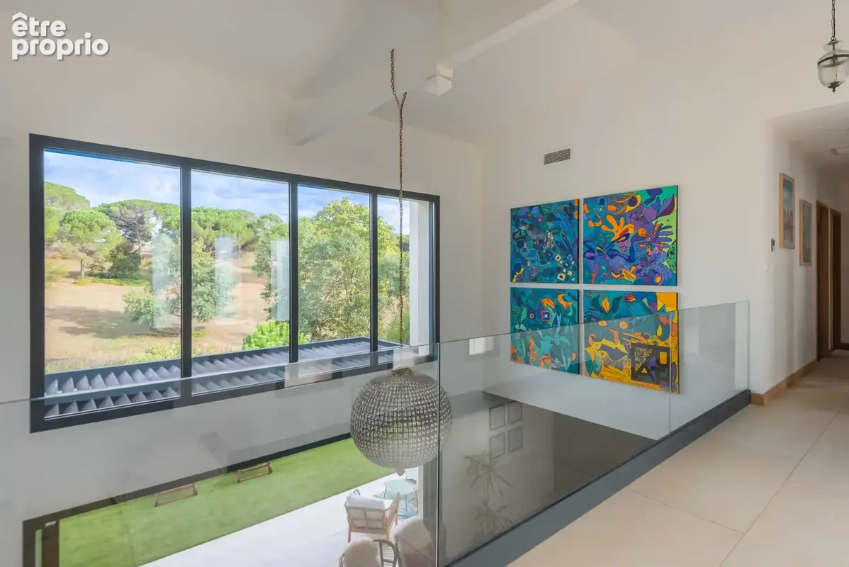 Villa de 216 m2 - 4 chambres - vue remarquable - photo 10