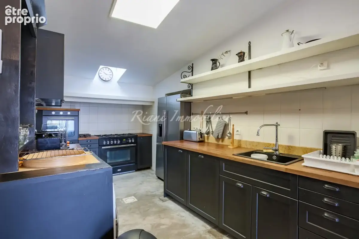 Maison 6 pièces 167 m² à vendre à Maubec (84660) - photo 6