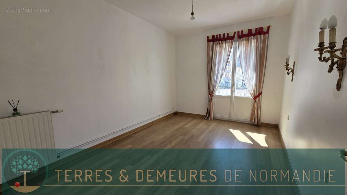 A vendre appartement de 95 m² au coeur de Dieppe, 1er étage, proche du port et de la plage, en Normandie (76) - photo 7