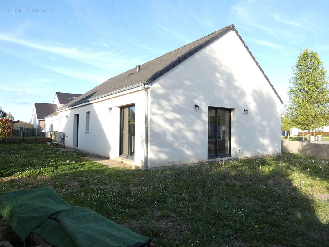 Maison à NEUVILLE-AUX-BOIS