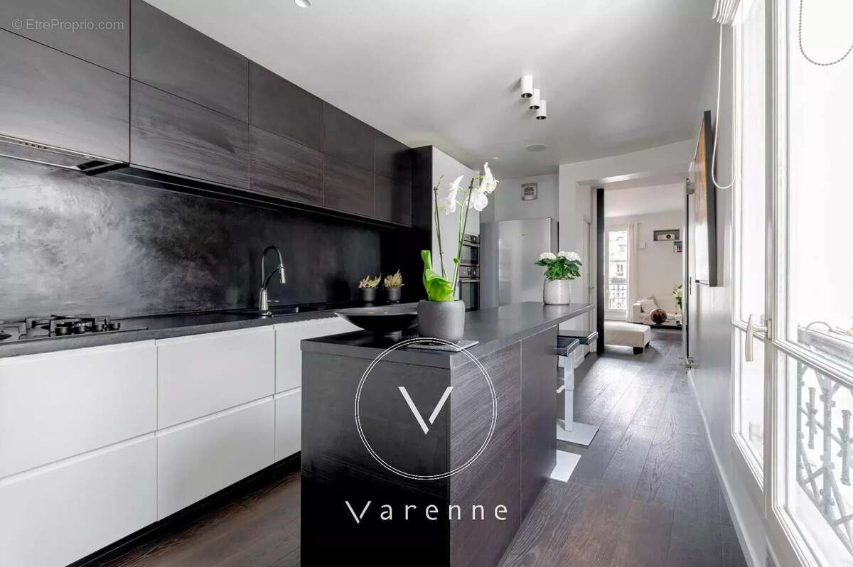 Appartement à PARIS-5E