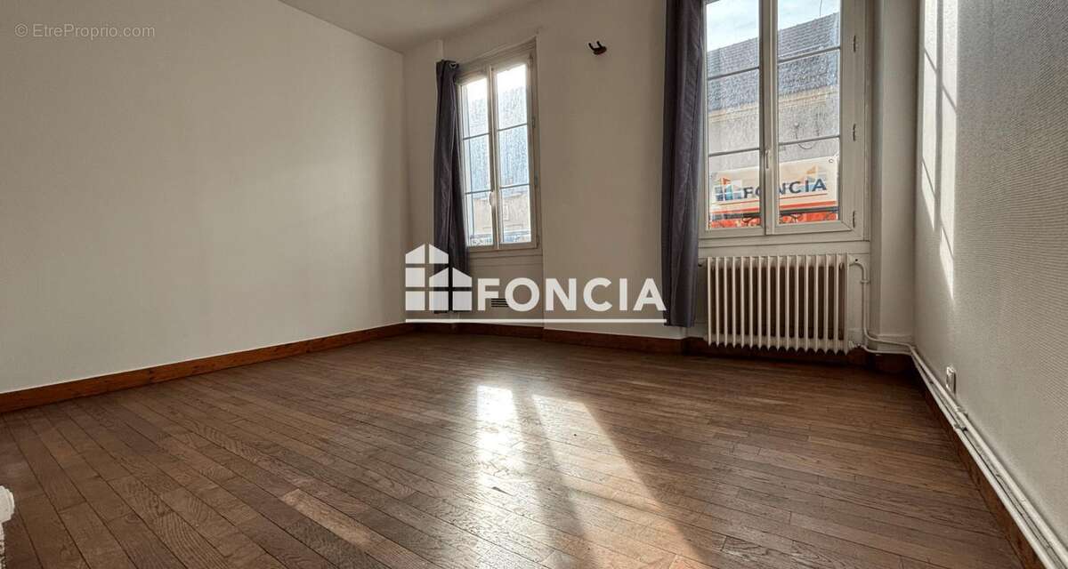 Coeur de ville de SAVIGNY-SUR-ORGE studio de 29.55 M2 - photo 8