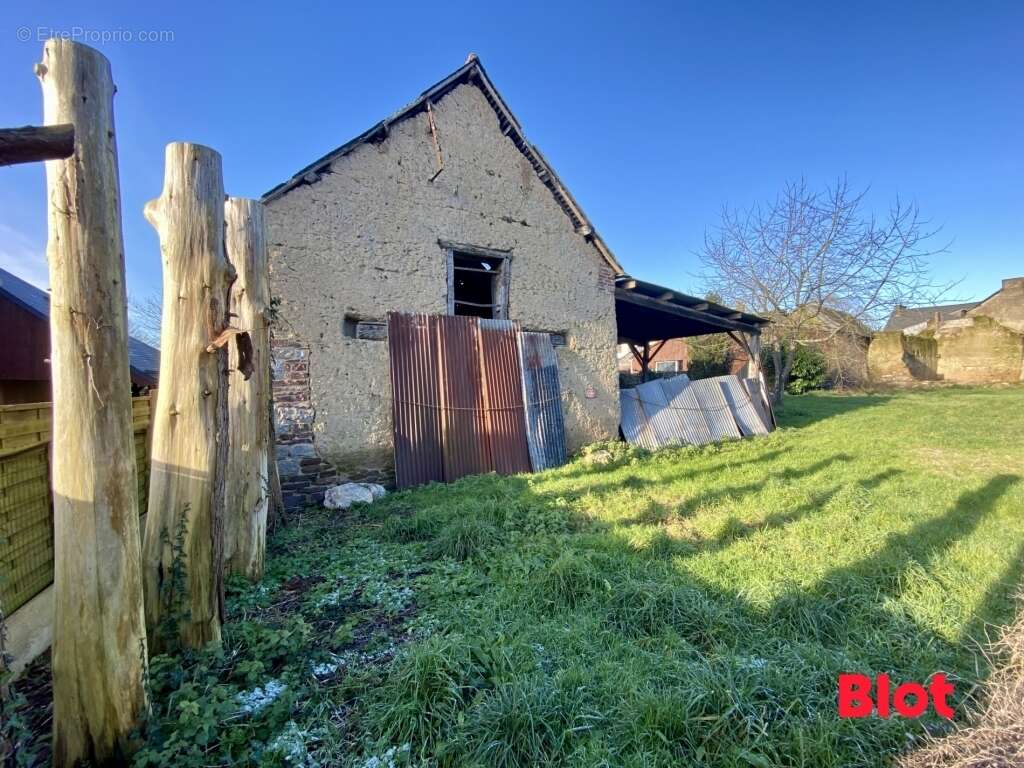 Maison à SAINT-MEEN-LE-GRAND
