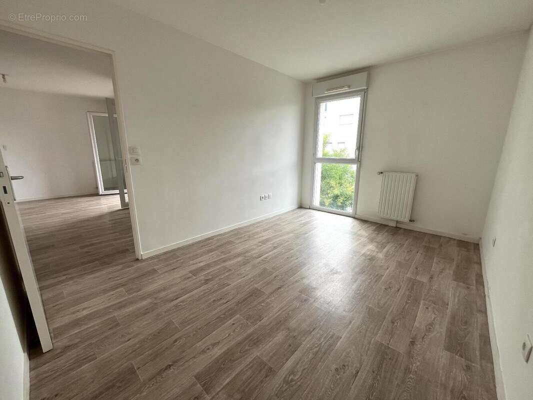 Appartement 41 m² à Les Ponts-De-Ce  - photo 5