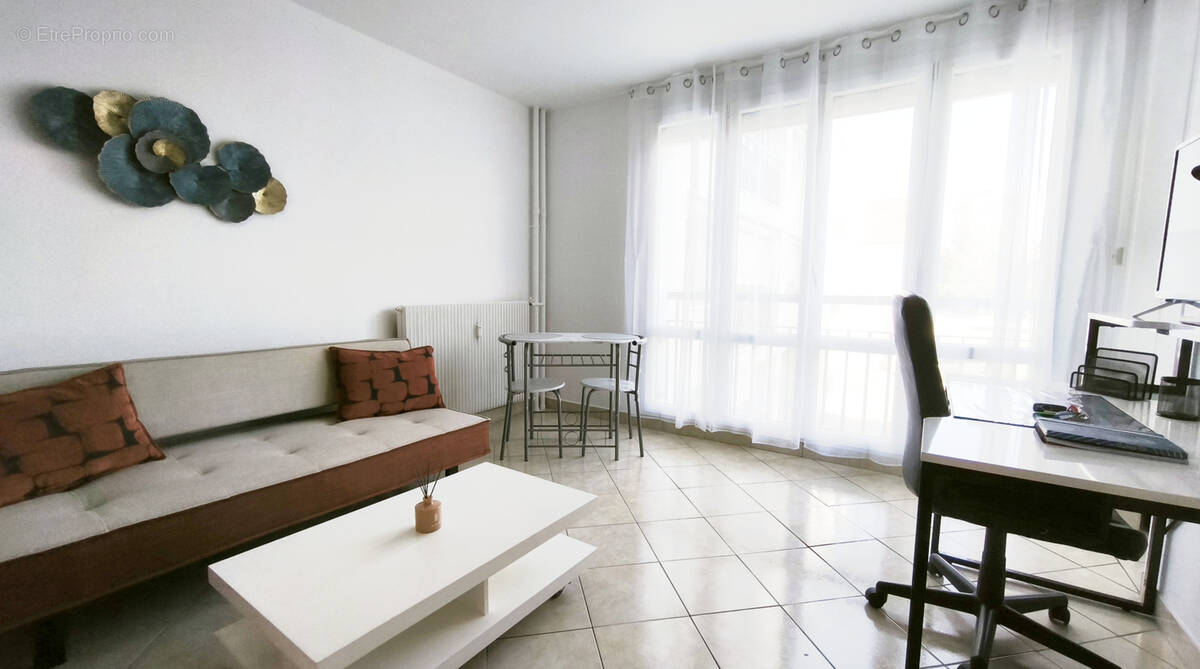 Appartement à SAINT-ANDRE-LES-VERGERS