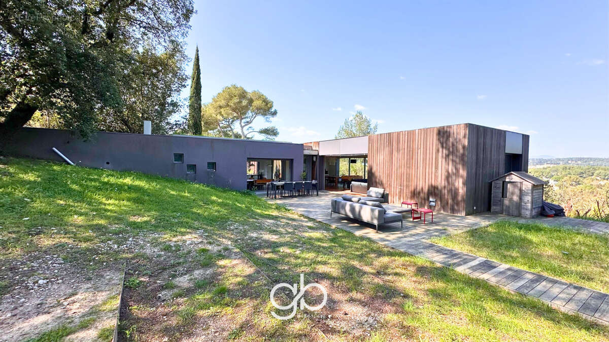 Villa d’architecte de plain-pied avec piscine et vue panoramique sur le pic saint-loup à castelnau-le-lez - photo 6