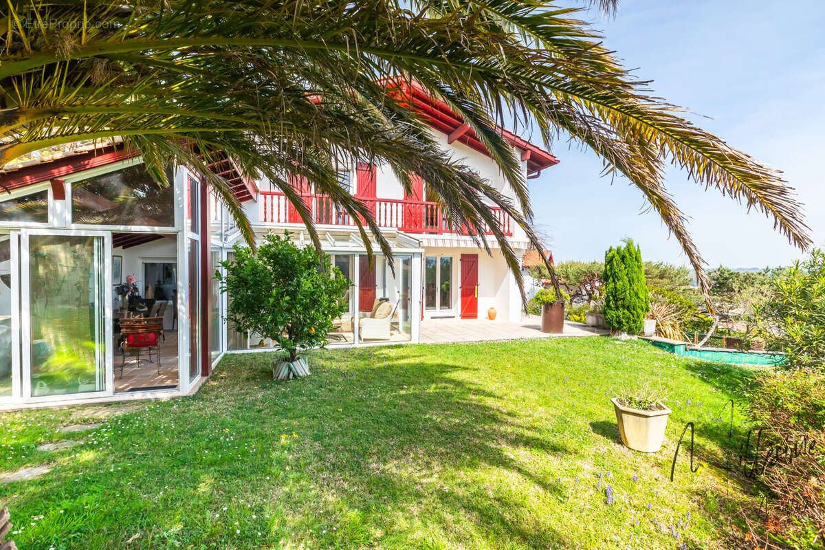 Maison à CIBOURE