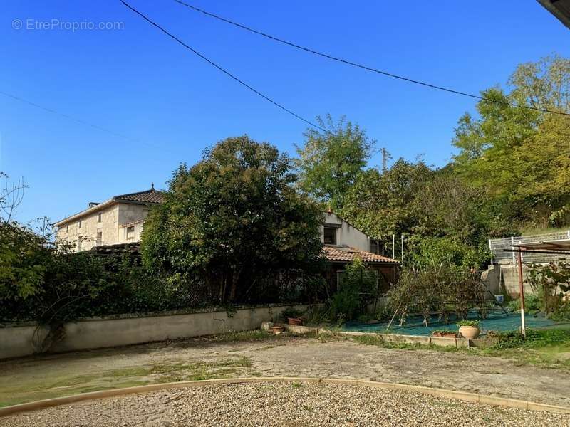 Maison à SAINT-ROMAIN-LE-NOBLE