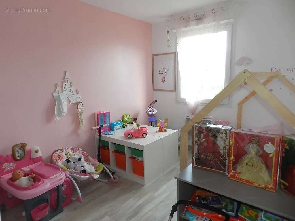 Maison à SAINT-PIERRE-SUR-DIVES