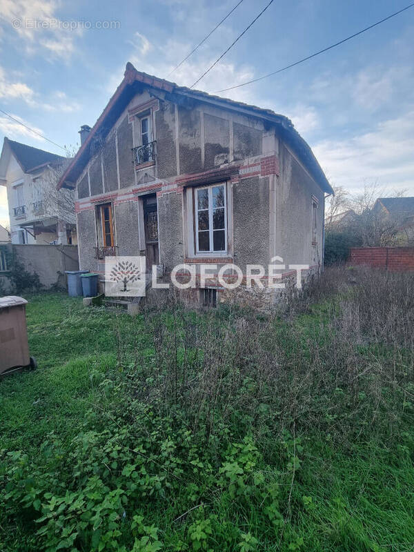 Maison à VIGNEUX-SUR-SEINE