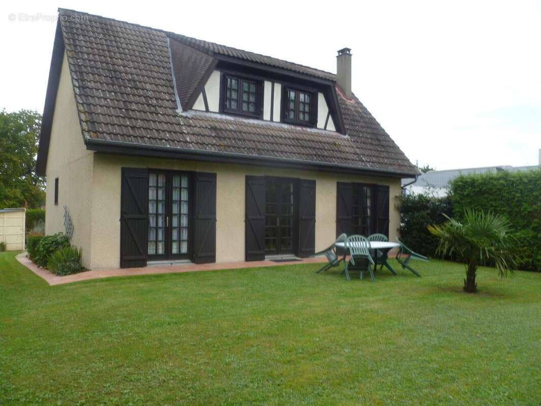 Photo 3 - Commerce à PETIT-COURONNE