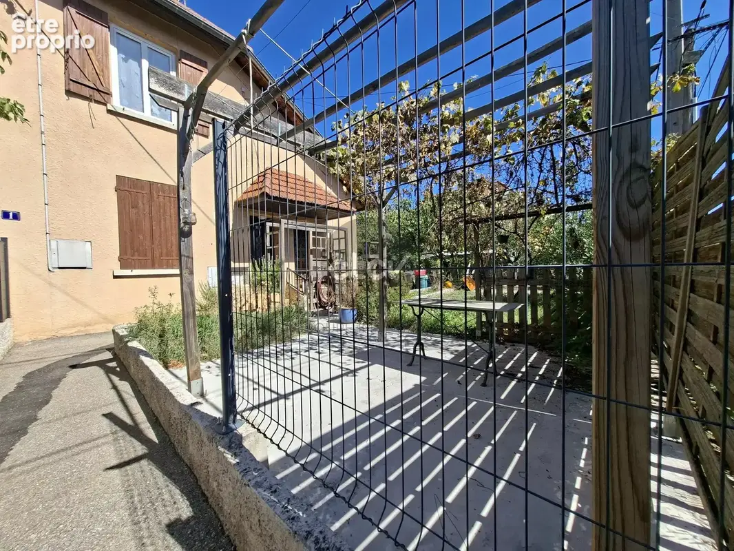 Vente T2 rez de jardin - Decines grand large - photo 5