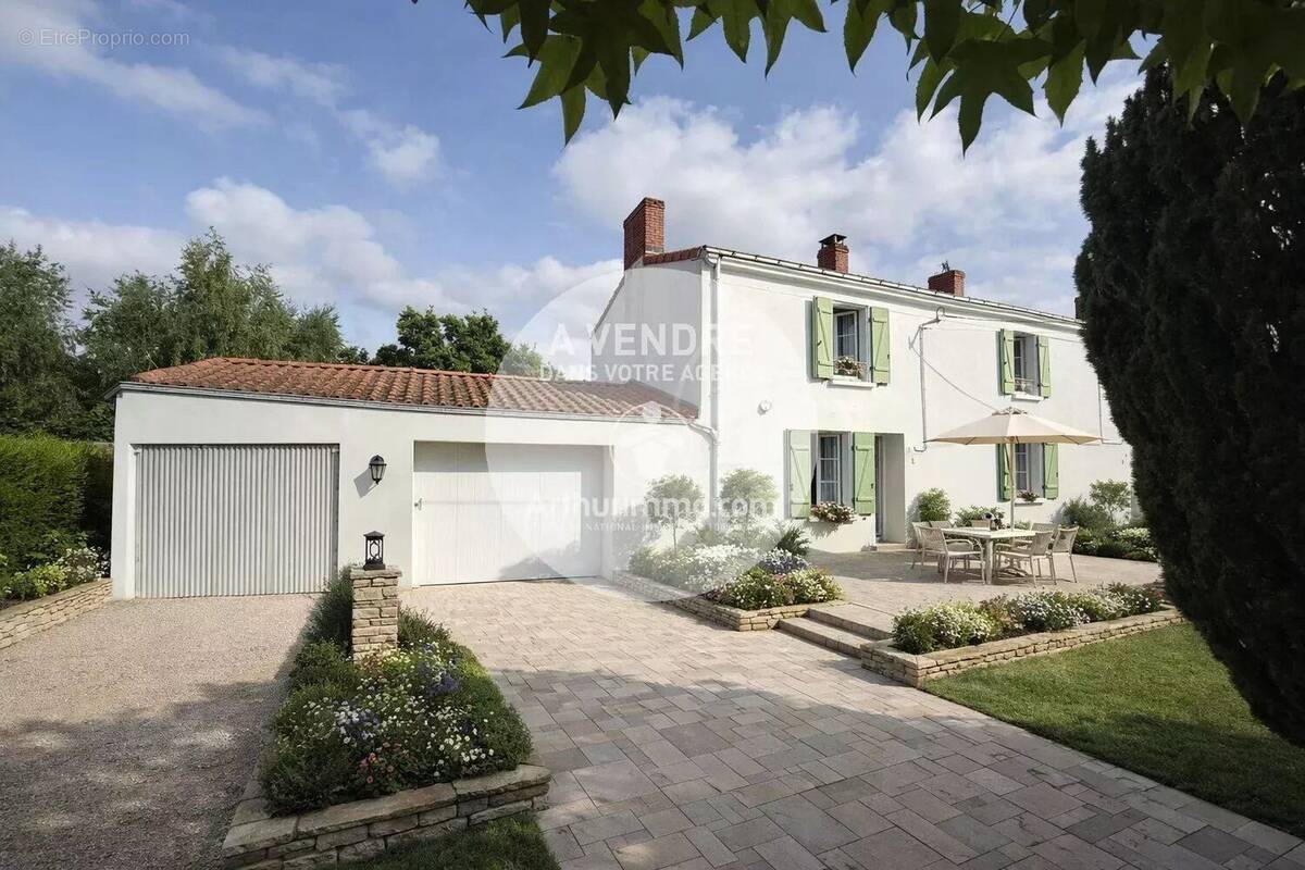 Maison à BARBECHAT