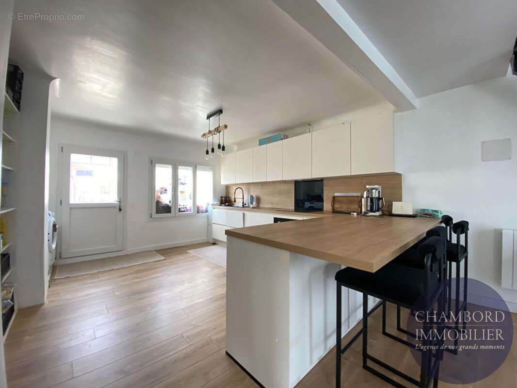 Maison à VILLEBAROU