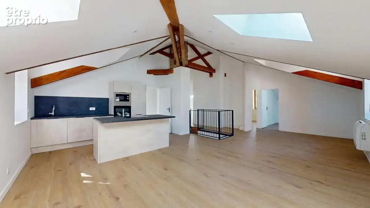  EXCLUSIVITÉ – T5 de Prestige de 117 m² avec Jardin Privatif dans une Maison de Maître Réhabilitée - photo 2