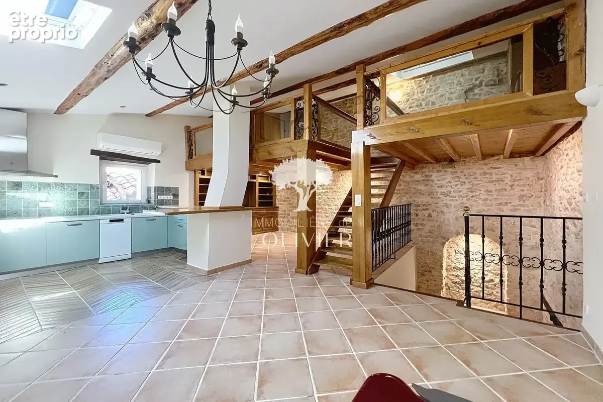 Maison 5 pièces 173 m² à vendre à Saint-Christol (84390) - photo 4