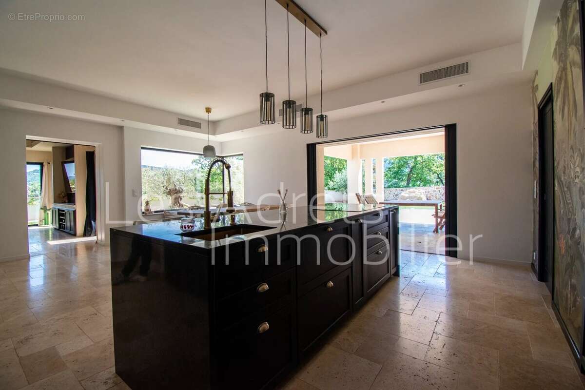 Maison à LES ADRETS-DE-L&#039;ESTEREL