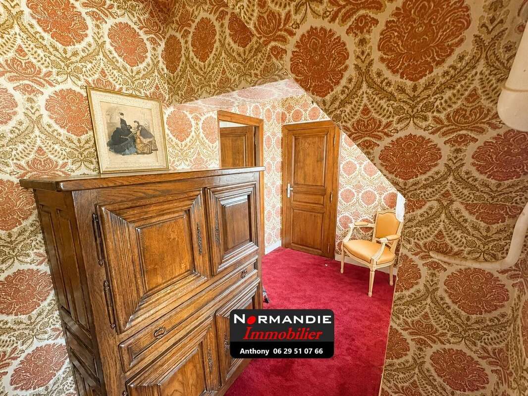 Manoir de caractère – Domaine de 2,2 hectares avec rivière et dépendances - photo 14