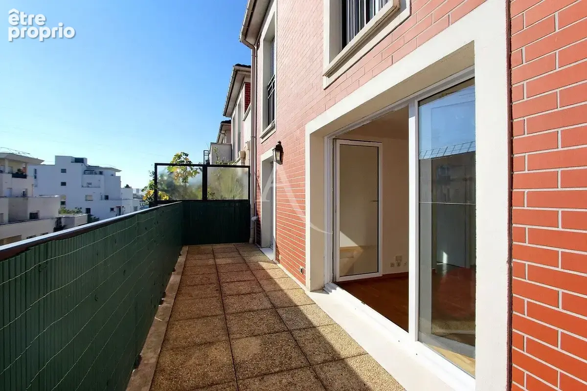 Villeneuve la garenne - quartier apollonia - duplex de 5 pieces avec terrasse - photo 3