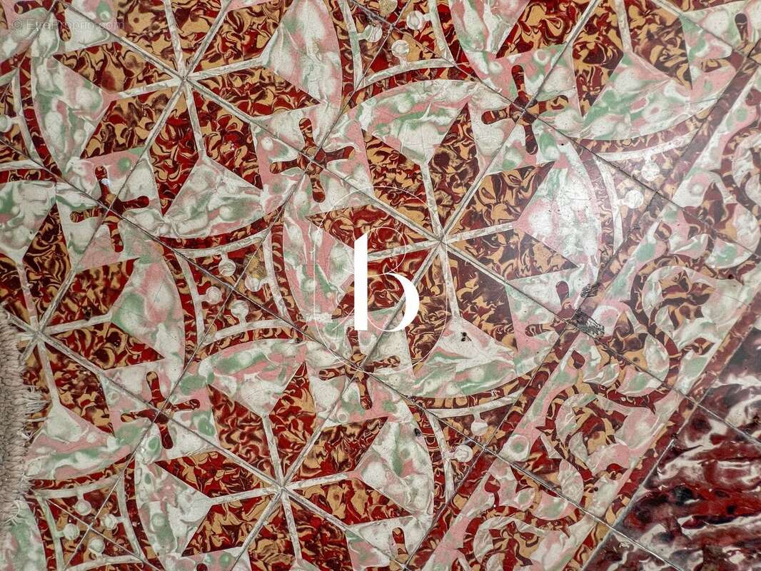 Maison à SAINT-SAUVEUR-DE-CRUZIERES