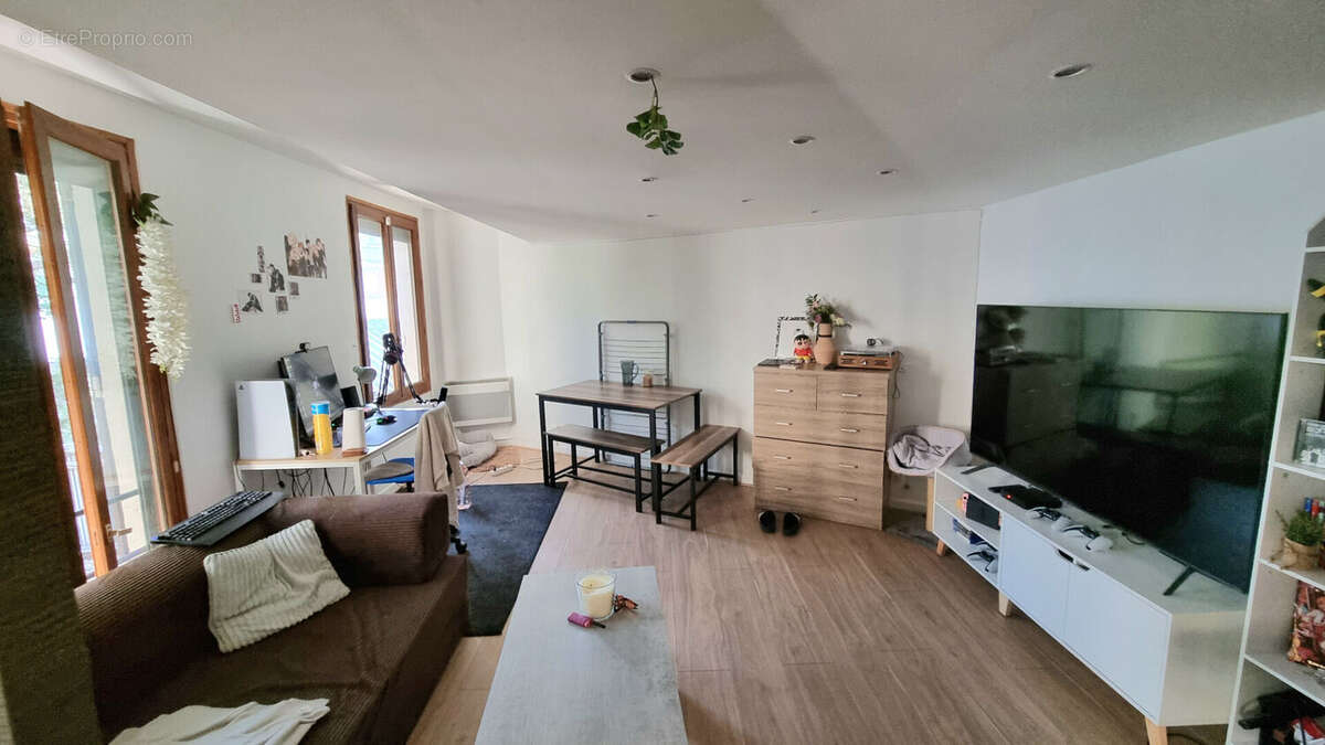 Appartement à VILLEMOMBLE