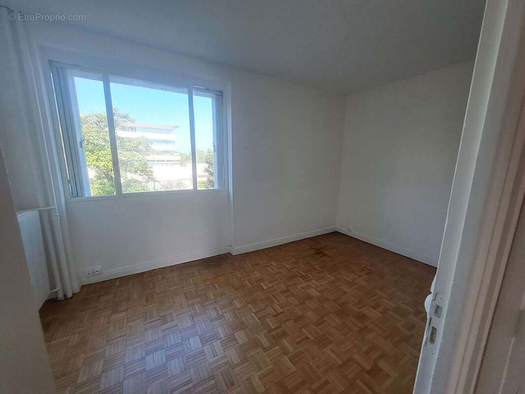 Appartement à MONTROUGE