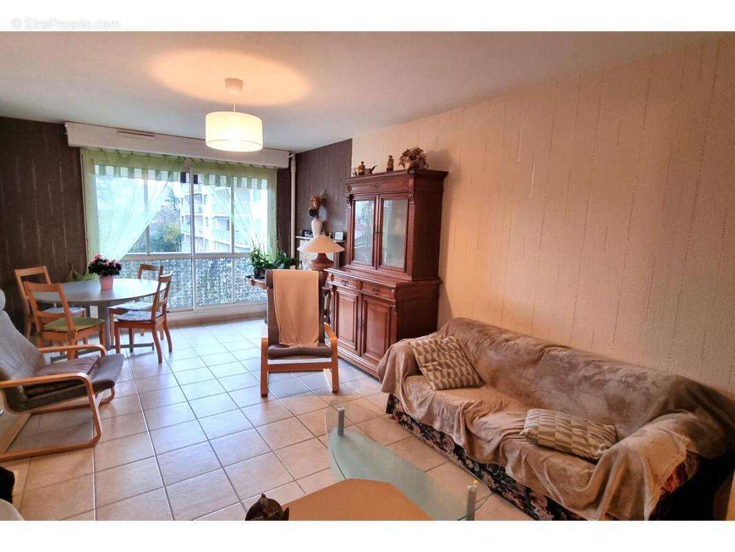 Appartement F5 - photo 2