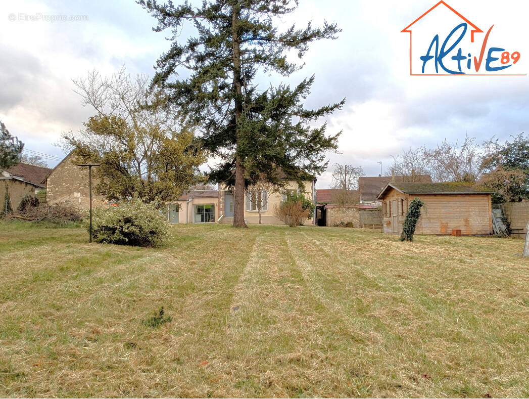 Maison à FLEURY-LA-VALLEE