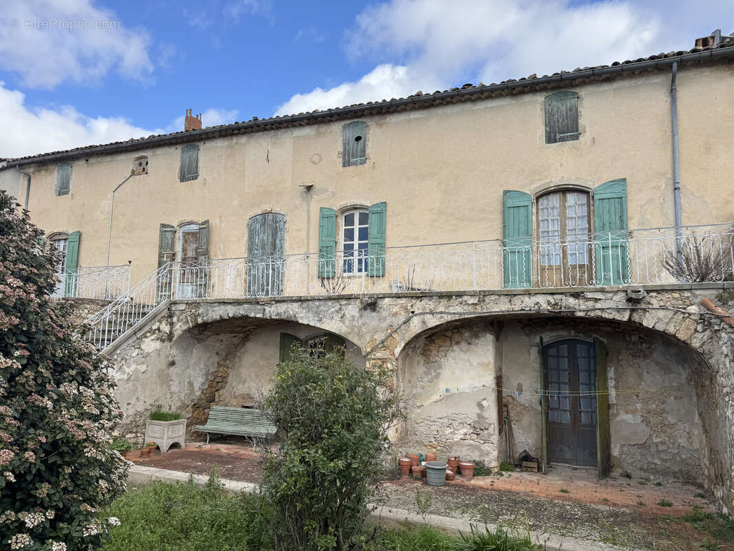 Maison à MONTPEYROUX
