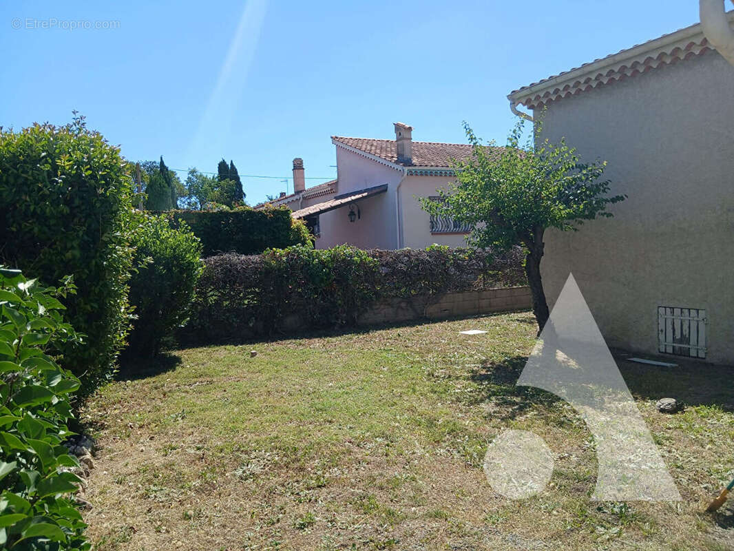 Maison à FREJUS