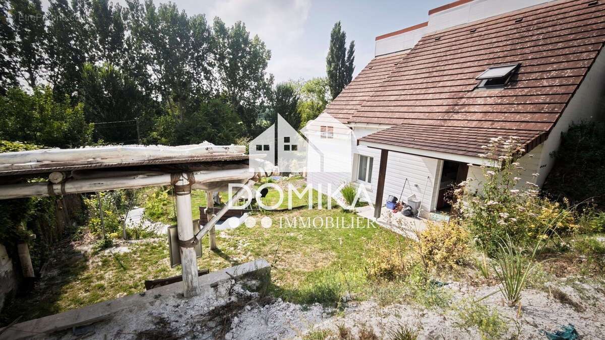 Maison à EZY-SUR-EURE